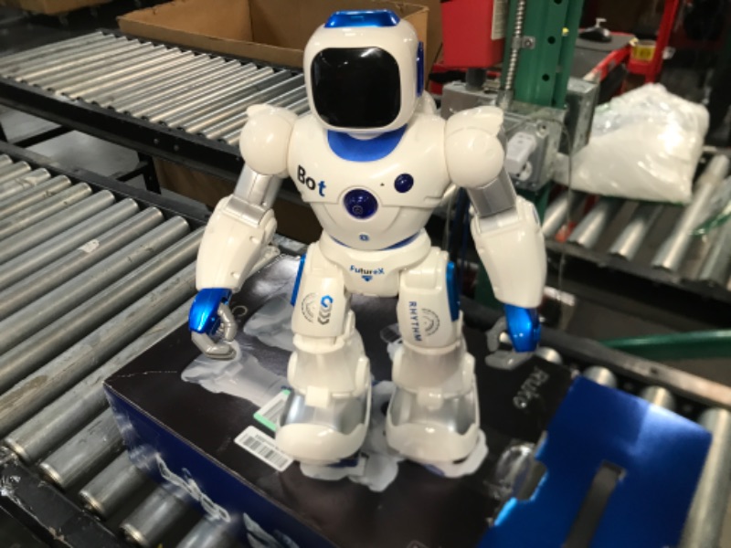 Photo 5 of *UNTESTED* Ruko 1088 Smart Robots for Kids, Large Programmable Interactive RC Robot with Voice Control, APP Control