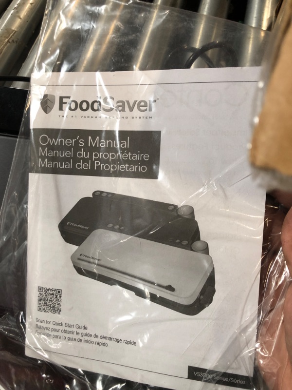 Photo 3 of *UNTESTED*FoodSaver Vacuum Sealer Machine with Automatic Bag Detection, Black
