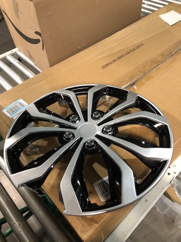 Photo 2 of *USED* Pilot Automotive WH553-16S-BS 16 Inch Spyder Black & Silver Universal Hubcap Wheel Covers for Cars - Set of 4 