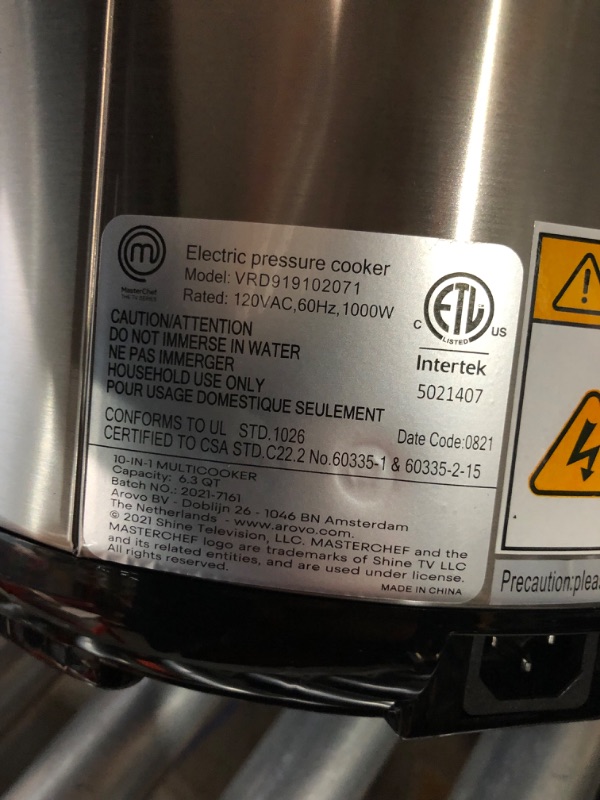 Photo 3 of **NEW** DENTED MasterChef Electric Pressure Cooker 10 in 1 Instapot Multicooker 6 Qt, Slow Cooker