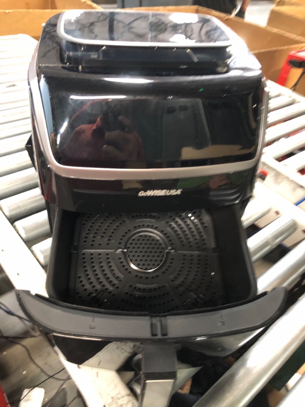 Photo 5 of **FOR PARTS ONLY, MAJOR DAMAGE, UNABLE TO TEST**  GoWISE USA 7-Quart Steam Air Fryer - with Touchscreen Display with 8 cooking presets 