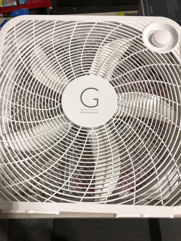 Photo 2 of * not functional * sold for parts *
Genesis 20" Box Fan, 3 Settings, Max Cooling Technology, Carry Handle, White (G20BOX-WHT)