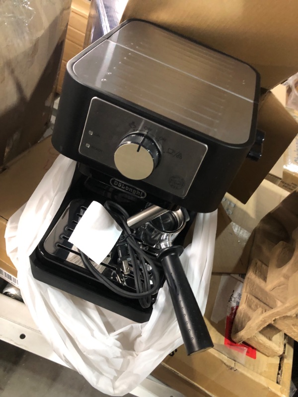 Photo 3 of * used item * not functional * sold for parts *
De'Longhi Stilosa Manual Espresso Machine, Latte & Cappuccino Maker, 15 Bar Pump Pressure 