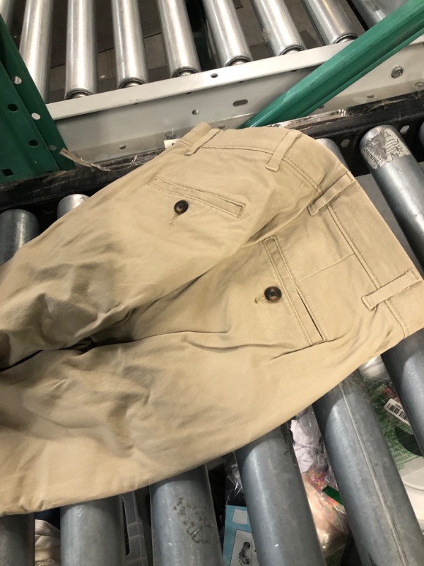 Photo 1 of Amazon Essentials Men's Straight-Fit Wrinkle-Resistant Flat-Front Chino Pant 30W x 32L Khaki Brown