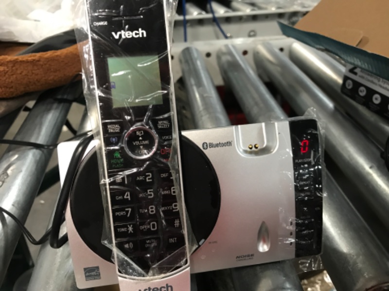 Photo 2 of VTech Connect to Cell DS6771-3 DECT 6.0 Cordless Phone
