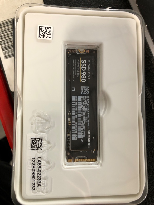 Photo 2 of SAMSUNG 980 SSD 1TB PCle 3.0x4, NVMe M.2 2280