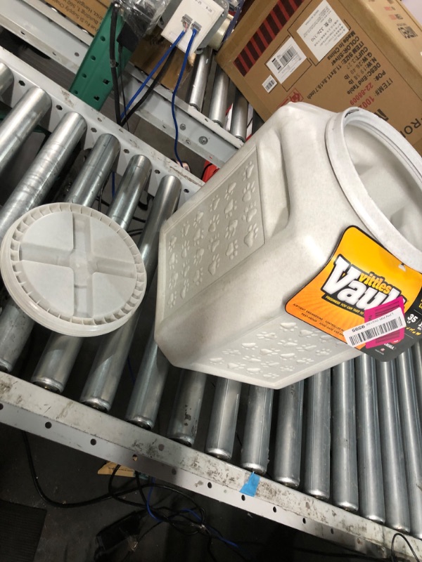 Photo 2 of *USED* Gamma2 Vittles Vault Pet Food Storage Container, 35 Pounds,Off-white