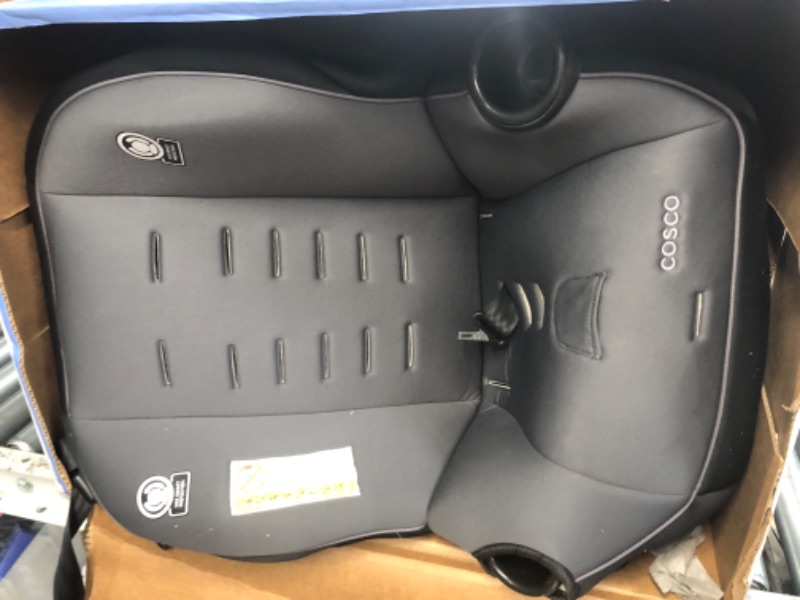 Photo 2 of Cosco Onlook 2-in-1 Convertible Car Seat