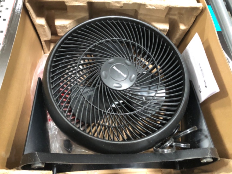 Photo 5 of 12 in. 3 Speed Whole Room Circulator Floor Fan