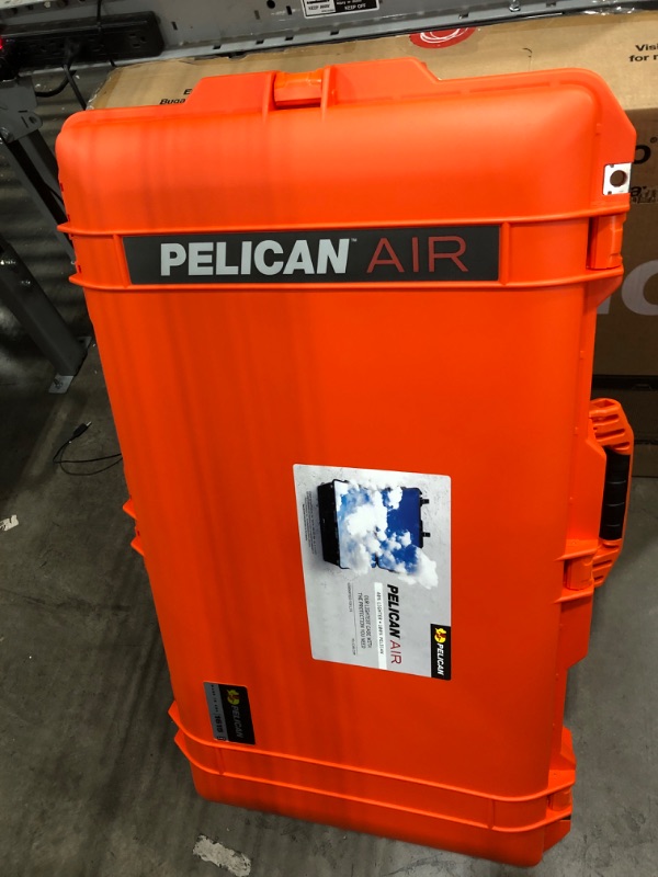 Photo 3 of Pelican Air 1615 Case No Foam - Orange