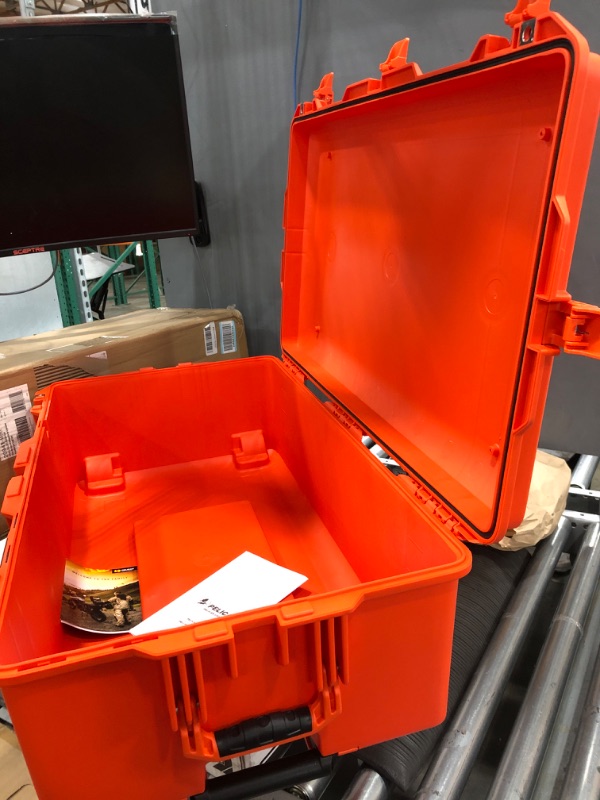 Photo 2 of Pelican Air 1615 Case No Foam - Orange