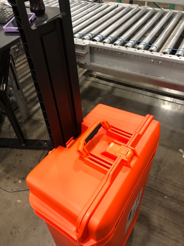 Photo 4 of Pelican Air 1615 Case No Foam - Orange