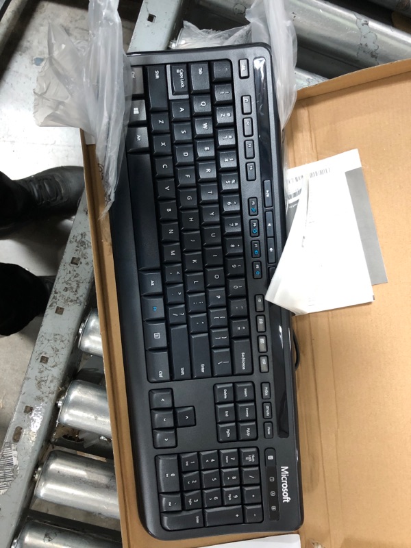 Photo 2 of Microsoft Wired Keyboard 600 (Black)