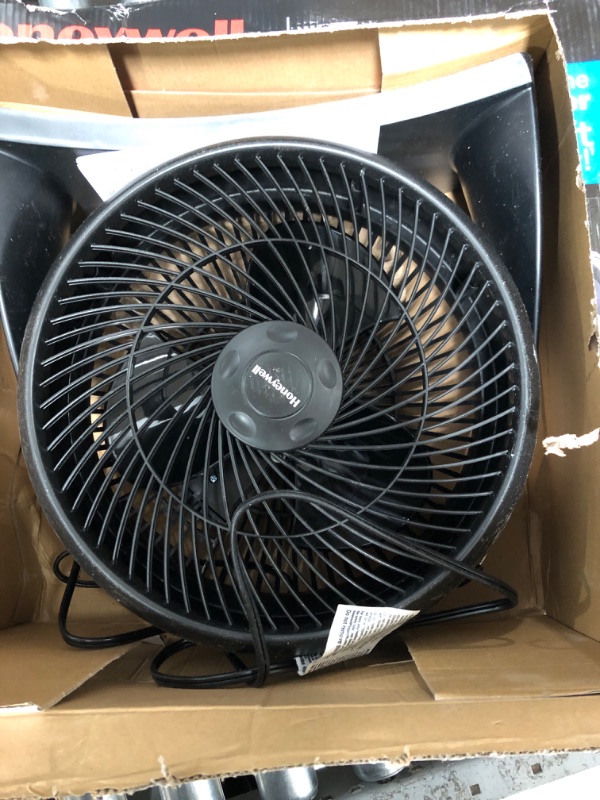 Photo 2 of 12 in. 3 Speed Whole Room Circulator Floor Fan