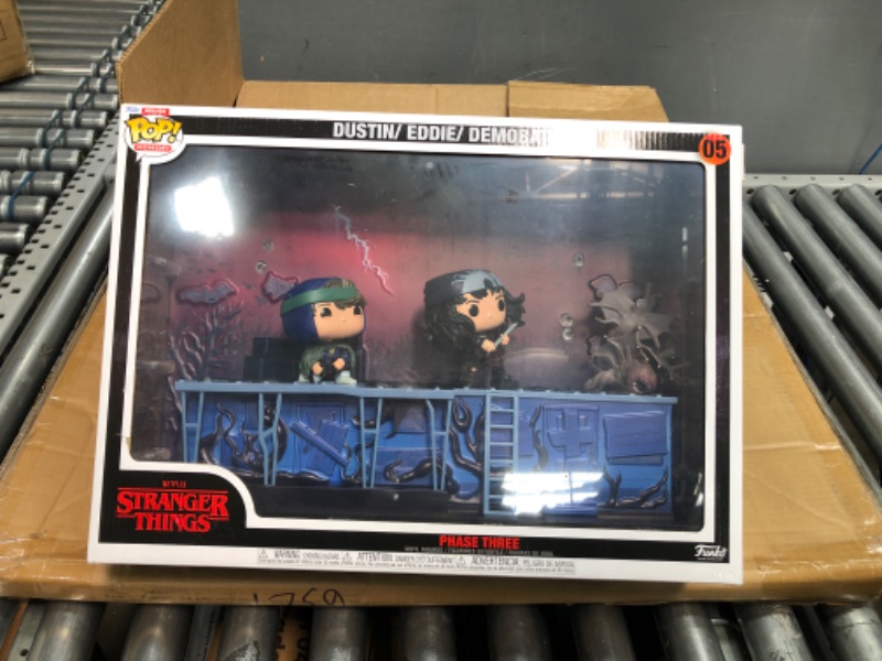 Photo 2 of * See Notes * Funko Pop! Moments Deluxe: Stranger Things - Phase Three, Dustin, Eddie, Demobats