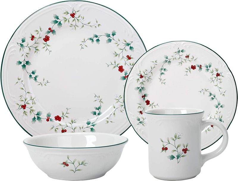 Photo 1 of 
Pfaltzgraff Winterberry 16-Piece Dinnerware Set, Service for 4