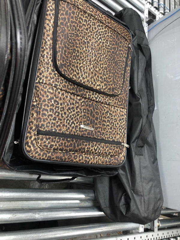Photo 2 of 
Rockland Jungle Softside Upright Luggage, Leopard, 4-Piece Set (14/19/24/28)
Size:4-Piece Set (14/19/24/28)
Color:Leopard