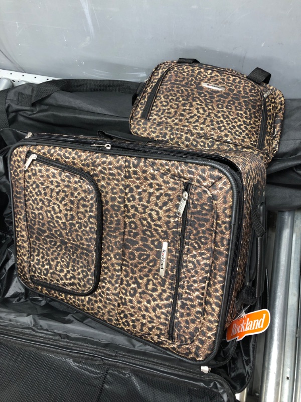 Photo 3 of 
Rockland Jungle Softside Upright Luggage, Leopard, 4-Piece Set (14/19/24/28)
Size:4-Piece Set (14/19/24/28)
Color:Leopard