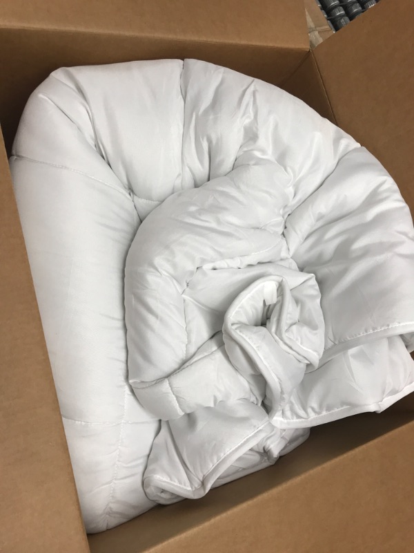 Photo 1 of All Seasons Twin/Twin XL Down Alternative Reversible Comforter - Breathable 