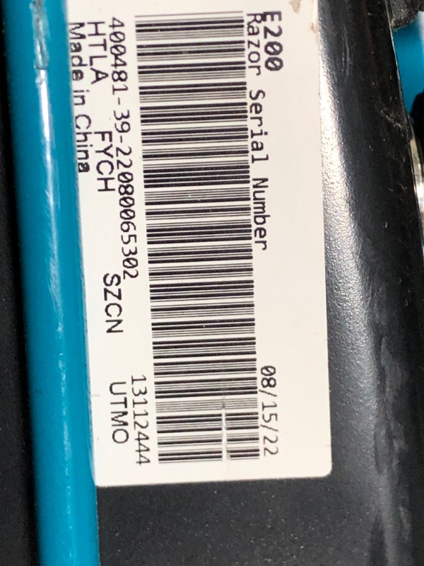 Photo 2 of ***PARTS ONLY**** Razor E200 Electric Scooter - Teal , 37 x 16 x 42-Inch
