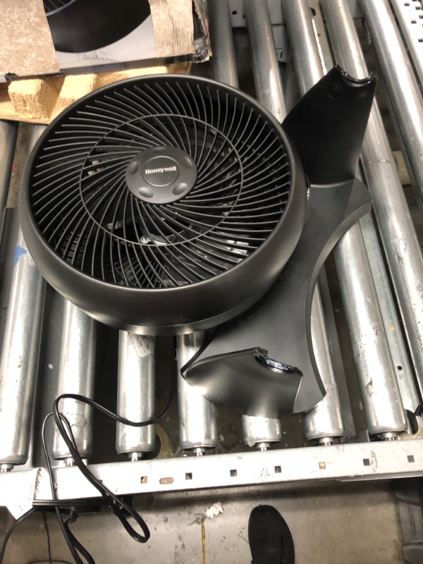 Photo 8 of ***SEE NOTES***
12 in. 3 Speed Whole Room Circulator Floor Fan