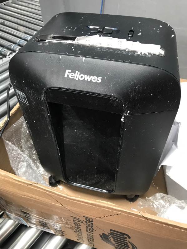 Photo 4 of **DOES NOT FUNCTION**Fellowes 9C4 Cross-Cut Personal Paper Shredder for The Home Office
