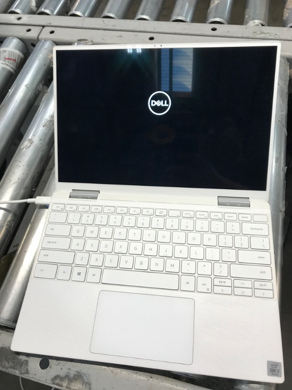Photo 9 of (see notes about functionality)
DELL XPS 13 7390 2-in-1 Laptop, 13.4, FHD (1920 X 1200), Touchscreen, Intel Core 10th Gen i7-1065G7, 16GB LPRAMx, 512GB SSD Onboard, Windows 10 (Renewed)

