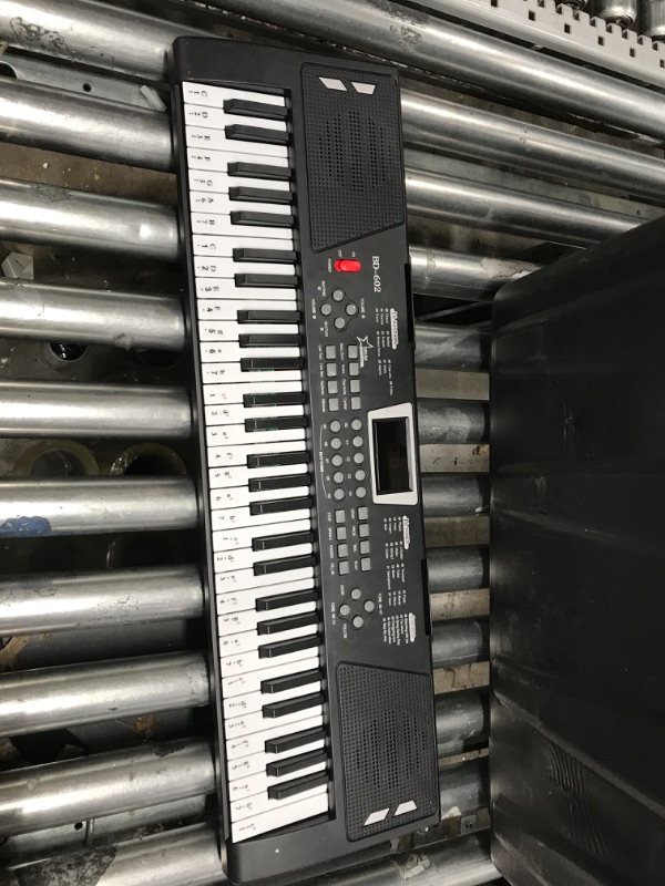 Photo 3 of *FOR PARTS ONLY* *see otesbiikoosii 61 Keys Keyboard Piano, Electronic Digital Piano