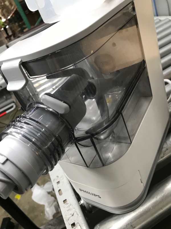 Photo 1 of *** USED *** *** TESTED POWERED ON *** Philips Compact Pasta and Noodle Maker with 3 Interchangeable Pasta Shape Plates - White - HR2370/05