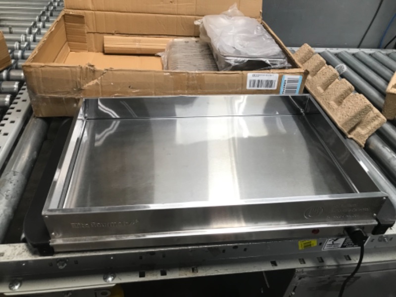 Photo 1 of *** USED *** Elite Gourmet EWM-6171# 7.5 Quart Triple Buffet Server Food Warmer Temperature Control, Clear Slotted Lids, Perfect for Parties, Entertaining & Holidays, Stainless Steel