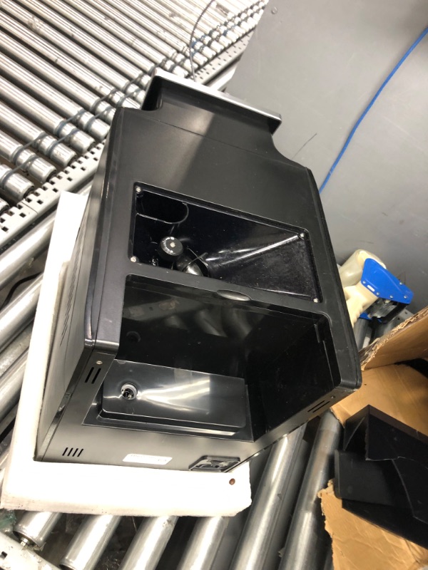 Photo 1 of **PARTS ONLY** MISSING WATER RESEVOIR AND MISSING POWER CORD** UNABLE TO TEST**
Geekpure Hipresso Super Fully Automatic Espresso Coffee Machine-7" HD TFT Touchscreen with Milk Frother
