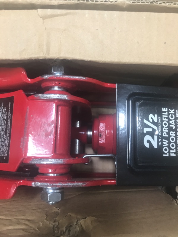 Photo 3 of BIG RED TAM825051 Torin Hydraulic Low Profile Trolley Service/Floor Jack with Single Piston Quick Lift Pump, 2.5 Ton (5,000 lb) Capacity, Red