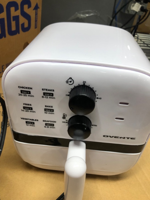 Photo 3 of *POWERS ON**OVENTE Mini Air Fryer, 700W Power with 1 Liter Capacity, Indicator Lights, Adjustable Temperature & Timer, Perfect for Personal Use to Cook Healthy and Oilless Fry, Bake & Roast Food, White FAM21101W