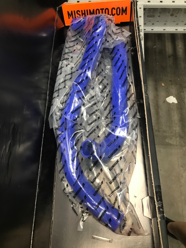 Photo 1 of Mishimoto MMHOSE-F54-09BL Silicone Radiator Hose Kit Compatible With Ford F-150 5.4 2009-2010 Blue