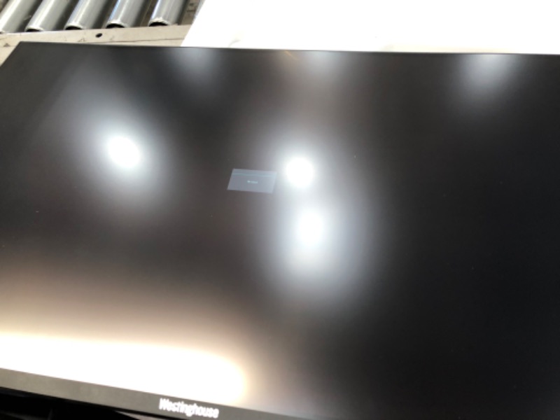 Photo 3 of Westinghouse 32-inch 4K 60Hz Monitor Ultra HD (UHD) 