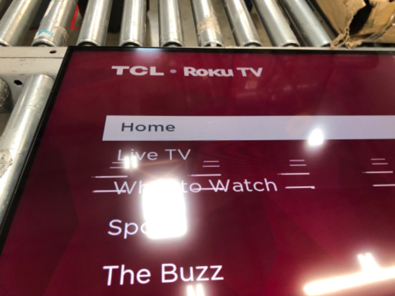 Photo 2 of DAMAGED SCREEN 
TCL 50" Class 5-Series 4K UHD QLED Dolby Vision & Atmos, VRR, AMD FreeSync, Smart Roku TV - 50S555 (2022 Model) ,Black
