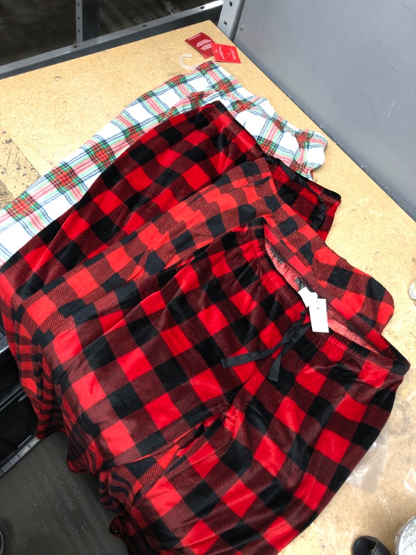 Photo 1 of 4 Count Bundle Wondershop Plaid Fleece Pajama Pants Sizes Small/Medium
