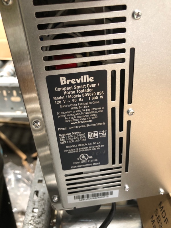 Photo 3 of **HAS A DENT ON THE SIDE**
Breville Compact Convection Smart Oven - 1.6 cu ft - Stainless Steel