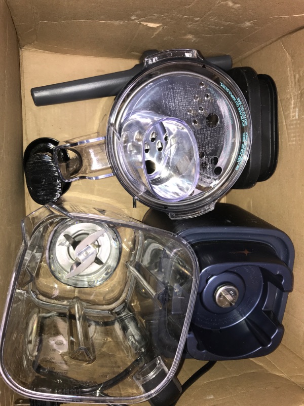 Photo 1 of A 2 IN 1 JUICER AND BLENDER