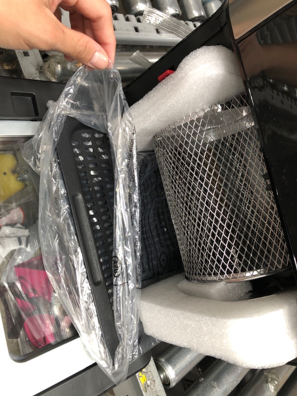 Photo 1 of Instant Vortex Plus Air Fryer Oven 7 in 1 with Rotisserie, 

**COOKWARE NOT INCLUDED**