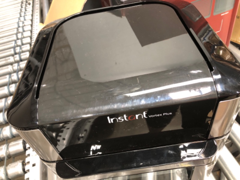 Photo 1 of Instant Vortex Plus Air Fryer Oven 7 in 1 with Rotisserie, 

**COOKWARE NOT INCLUDED**