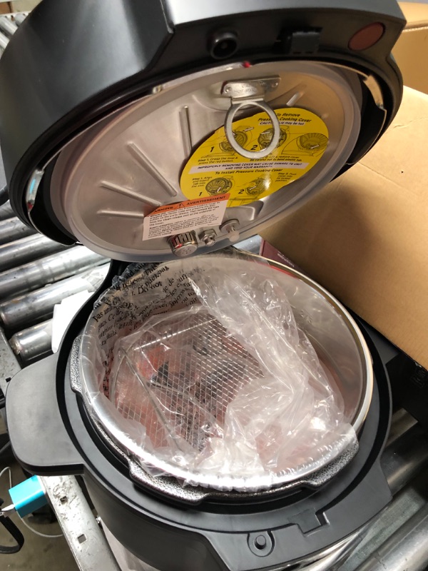 Photo 2 of ***PARTS ONLY NOT FUNCTIONAL***Instant Pot 6.5 qt. Duo Crisp 13-in-1, Air Fryer, Pressure Cooker &#38; Slow Cooker with One Ultimate Lid