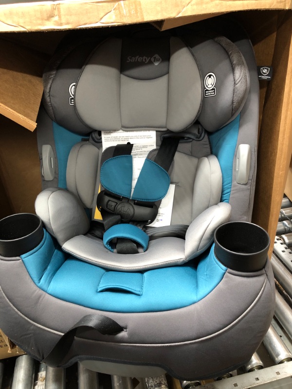 Photo 2 of Safety 1st Grow and Go All-in-One Convertible Car Seat, Rear-facing 5-40 pounds, Forward-facing 22-65 pounds, and Belt-positioning booster 40-100 pounds, Blue Coral Blue Coral Original