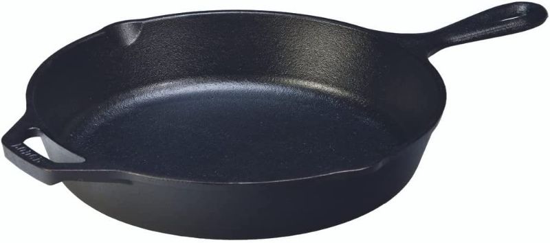 Photo 1 of 15IN AMAZON BASICS CAST IRON PAN