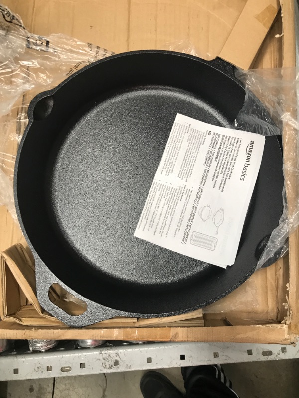 Photo 2 of 15IN AMAZON BASICS CAST IRON PAN