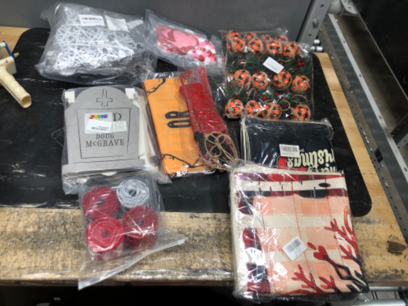 Photo 1 of SEASONAL HOME DECOR 10 item BUNDLE