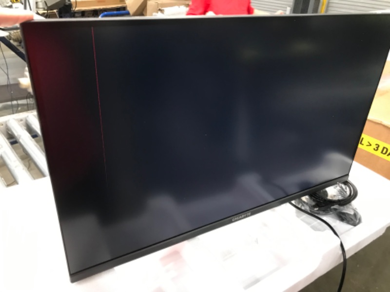 Photo 2 of **LINE ON SCREEN **Gigabyte M32U 31.5" 16:9 4K UHD 144Hz HDR IPS LCD Gaming Monitor, Built-In Speakers
