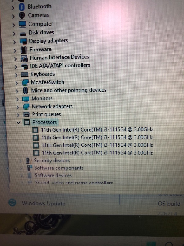 Photo 6 of **NEEDS A HARD RESET**
Lenovo - IdeaPad 3 15" Laptop - Intel Core i3-1005G1-8GB Memory - 256GB SSD - Platinum Grey - 81WE011UUS laptop only Platinum Gray