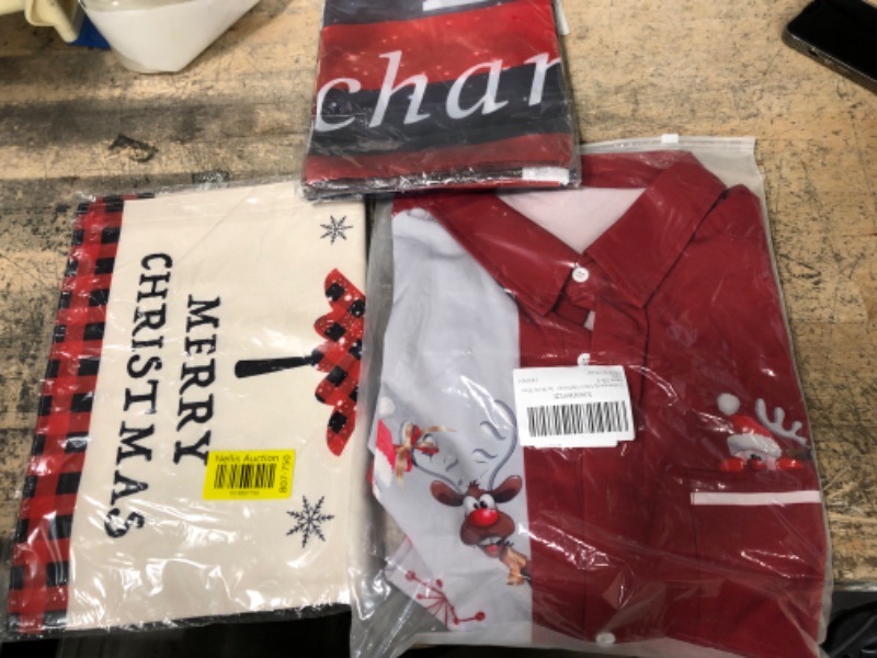 Photo 1 of bundle pack of assorted items 