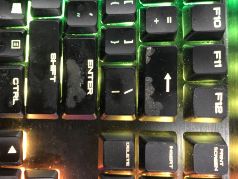 Photo 3 of (damage )Corsair K70 RGB MK.2 Mechanical Gaming Keyboard - Cherry MX Red